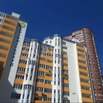 Sale of 3 rooms. Apartments on the street Dragomanova 38