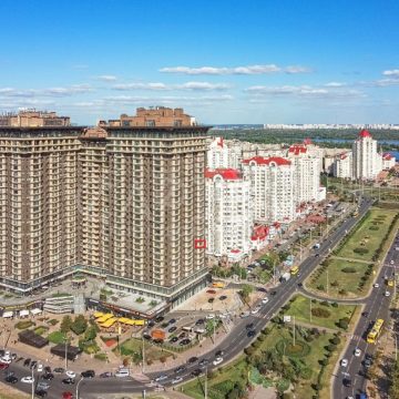 Продаж 4 кімн. квартири по вул. Оболонський 26