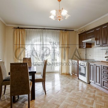 Оренда будинку 200м², 8 соток, Козин