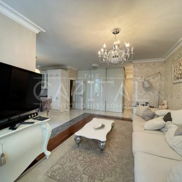 Sale of 3 rooms. Apartments on the street Dragomirova