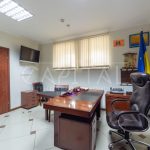 Продаж комерційної нерухомості по вул. Нестайка Всеволода, 202 м² | 2
