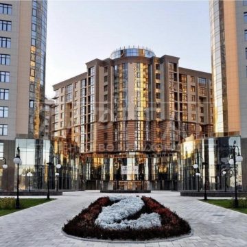 Продажа коммерческой недвижимости ул. Драгомирова, 81 м²