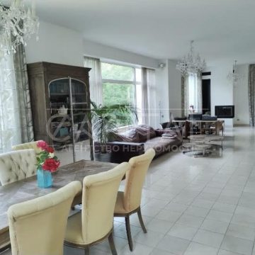 House for rent, 550 m², 900 acres, Kyiv