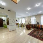 Продаж 5 кімн. квартири по вул. Хмельницького Богдана 80 | 2