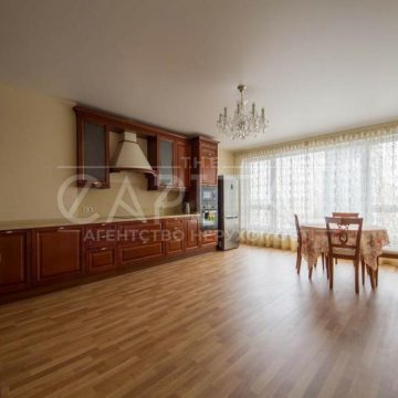 Sale of 2 rooms. Apartments on the street Obolonskiy 26