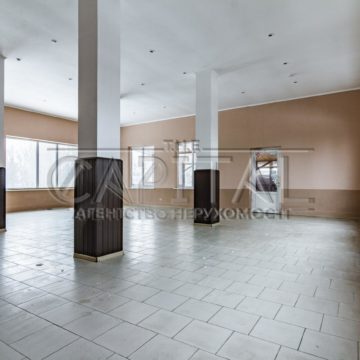 Sale of commercial real estate st. Sciences, 150 m²