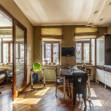 Sale of 3 rooms. Apartments on the street Khmelnytsky Bogdan 82