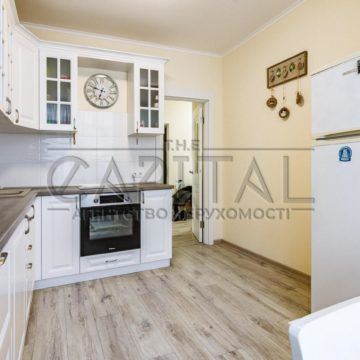 Sale 2 rooms Apartments on the street Franca 45