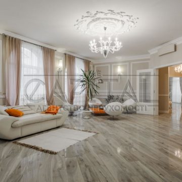 Sale of 5 rooms. Apartments on the street Andreevsky descent 32a