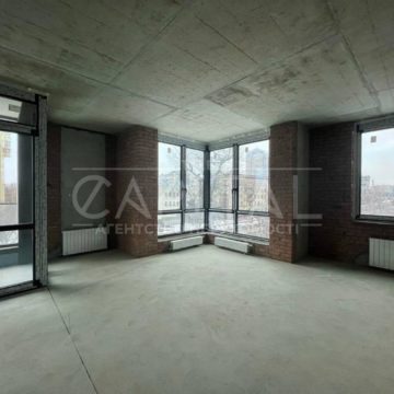 Sale 3 rooms. Apartments on the street. Beresteisky 42