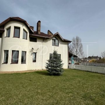 House for rent, 300 m², 20 acres, Kyiv