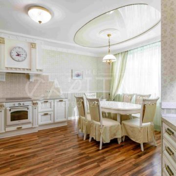Sale 4 rooms Apartments on the street Gmyri Borisa 8b