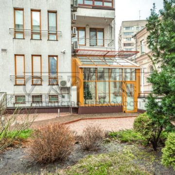 Sale of commercial real estate on the street Butyshev, 83 m²