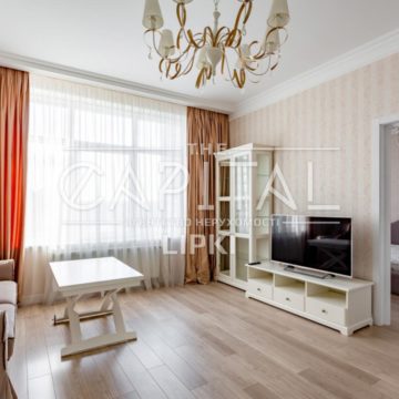 Rent 2 rooms Apartments on the street. Mikhail Dragomirova 17