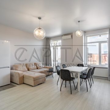 Rent 4 rooms Apartments on the street Vladimirskaya 49a