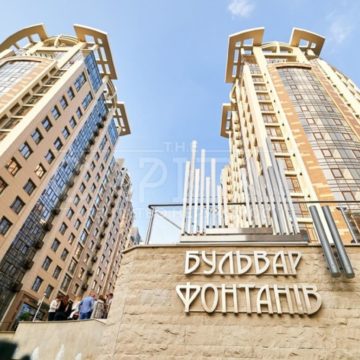 Продаж комерційної нерухомості по вул. Лумумби Патріса, 238 м²