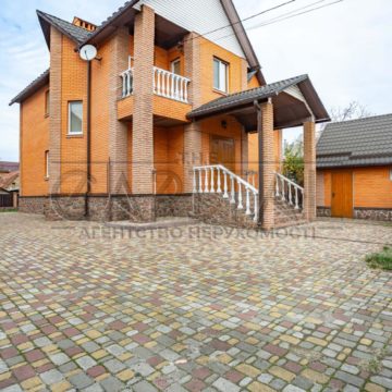 Оренда будинку 328м², 10 соток, Київ