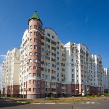Продаж 5 кімн. квартири по вул. Юності 7