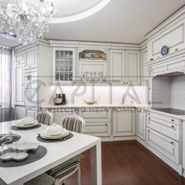 Продаж 4 кімн. квартири по вул. Гмирі Бориса 8Б