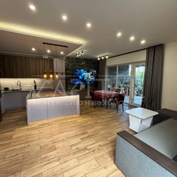 Оренда будинку 165м², 4 соток, Київ