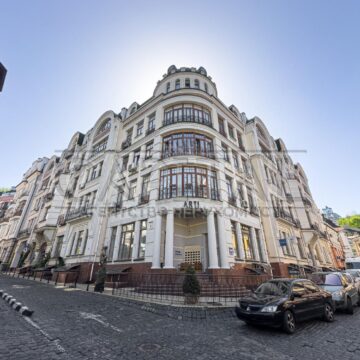 Продаж комерційної нерухомості по вул. Воздвиженська, 410 м²