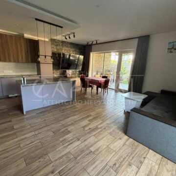Оренда будинку 165м², 4 соток, Київ