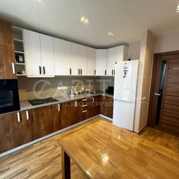 Продаж 1 кімн. квартири по вул. Вишняківська 4