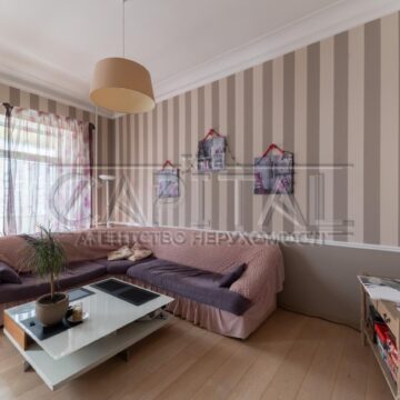 Продаж 4 кімн. квартири по вул. Гоголівська 15