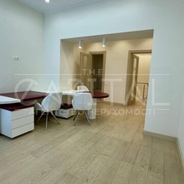 Продаж комерційної нерухомості по вул. Печенізька, 351.4 м²