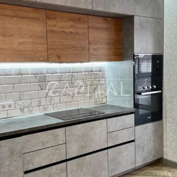 Продаж 1 кімн. квартири по вул. Драгоманова 10