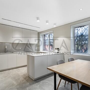 Оренда будинку 250м², 10 соток, Вишеньки
