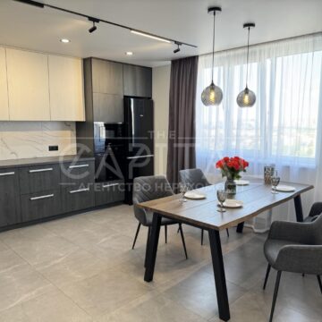 Продаж 3 кімн. квартири по вул. Максимовича Михайла 32Б