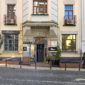 Продаж комерційної нерухомості по вул. Воздвиженська, 172 м²