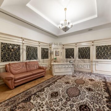 Продаж 4 кімн. квартири по вул. Мала Житомирська 5