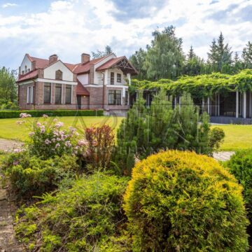 Оренда будинку 520м², 40 соток, Козин