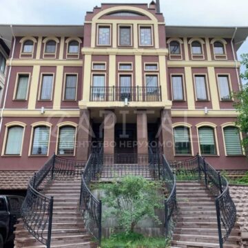 Продаж комерційної нерухомості по вул. Лук'янівська, 1060 м²