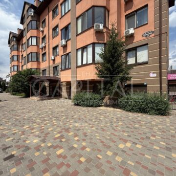 Продаж комерційної нерухомості по вул. Щасливі, 253.3 м²