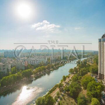 Продаж 4 кімн. квартири по вул. Євгенія Сверстюка 52-В