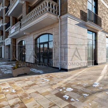 Продаж комерційної нерухомості по вул. Лук'яновський, 102 м²