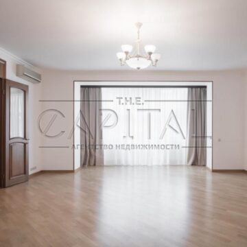 Продаж 4 кімн. квартири по вул. Паторжинського 14