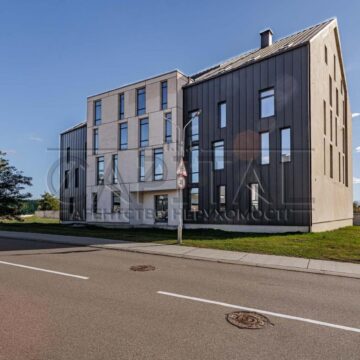 Продаж комерційної нерухомості по вул. Золоті джерела, 2500 м²