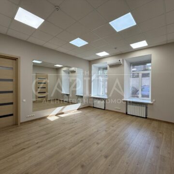 Продаж комерційної нерухомості по вул. Левандівська, 119 м²