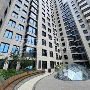Продаж комерційної нерухомості по вул. Берестейський, 311 м²