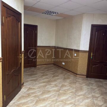 Продаж комерційної нерухомості по вул. Здолбунівська, 255.4 м²