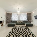Оренда будинку 210м², 6 соток, Київ | 1