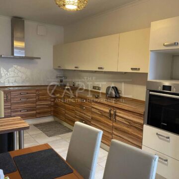 Продаж  кімн. квартири по вул. Дніпровська наб. 26А