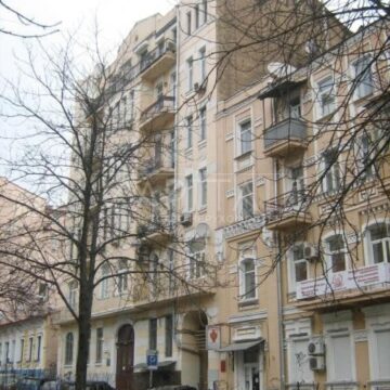 Продаж 5 кімн. квартири по вул. Антоновича 9