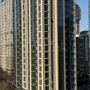 Продаж комерційної нерухомості по вул. Андрія Верхогляда, 163 м²