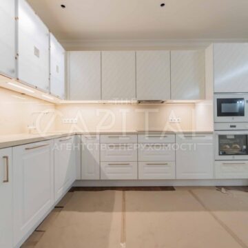 Продаж 4 кімн. квартири по вул. Глибочицька 32Б