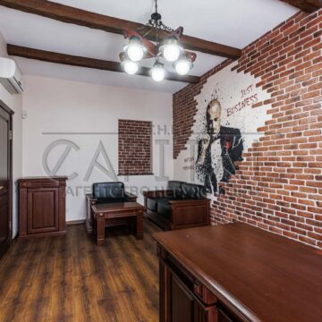 Продаж комерційної нерухомості по вул. Оболонська, 144 м²
